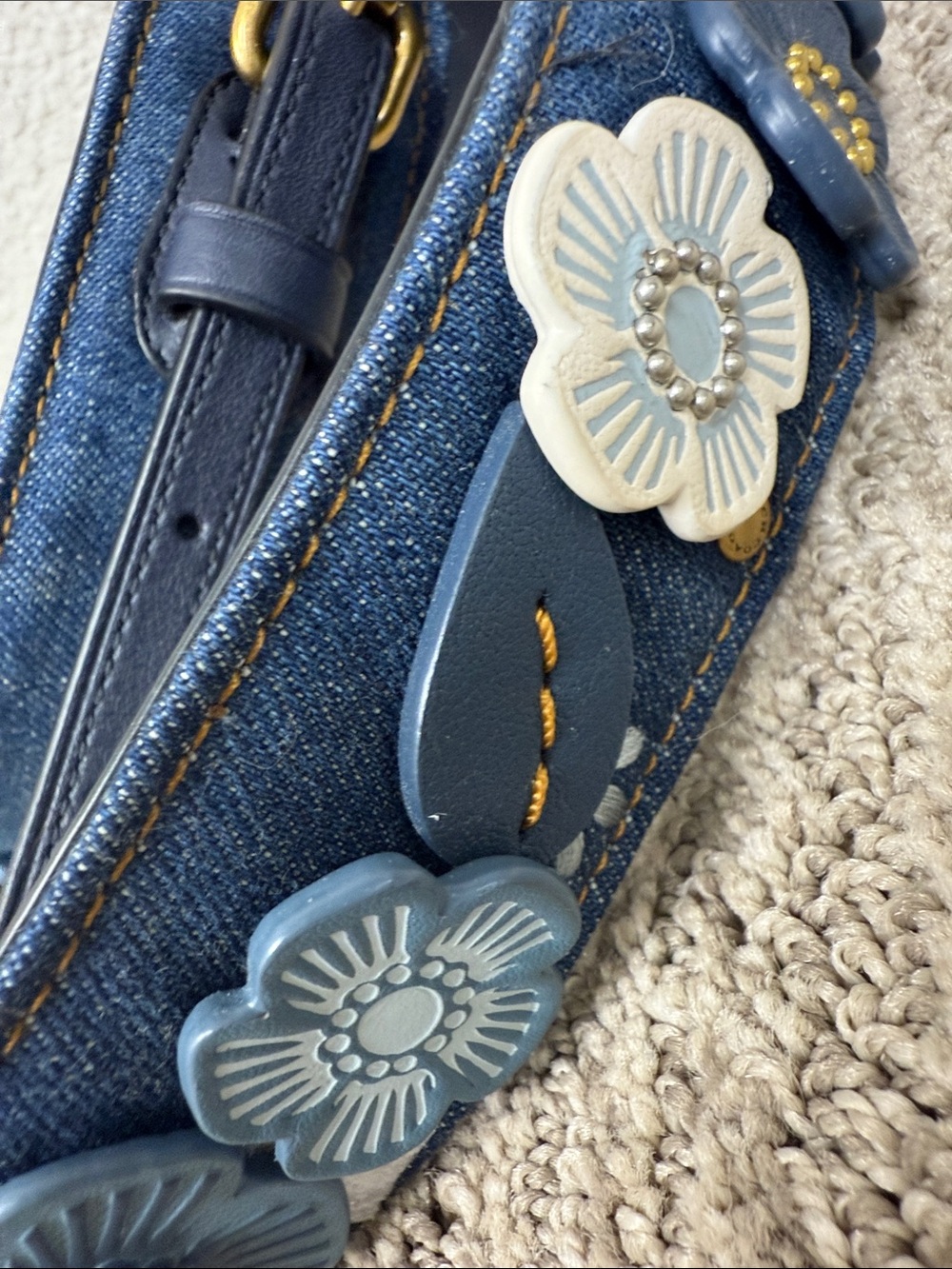 Coach Denim Tea Rose Appliqué Bag Strap in Blue and Cream - Picture 4 of 13